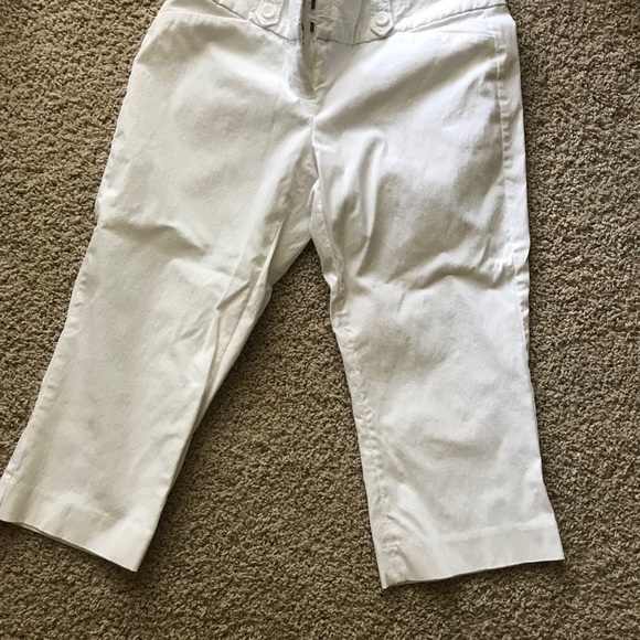 White Capri limited pants exact stretch size 4 - Picture 2 of 2